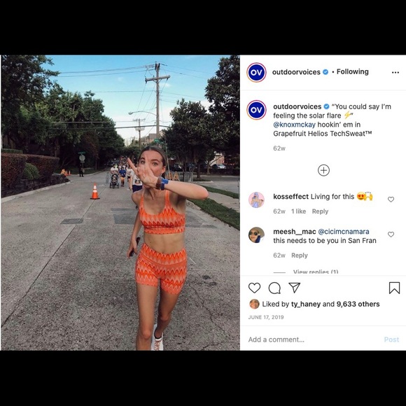 Outdoor Voices Tops - Outdoor voices doing things bra Grapefruit Helios